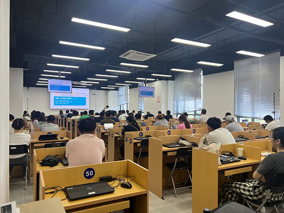 圖：閔行區(qū)場地培訓現(xiàn)場w.jpg